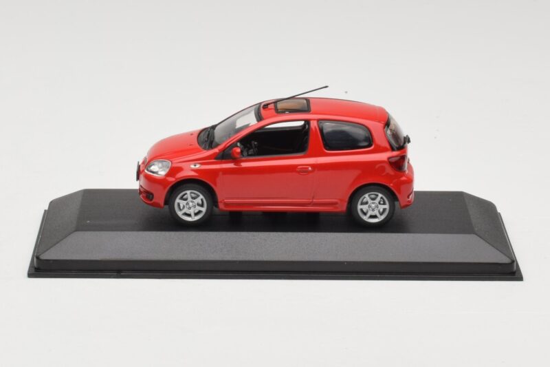 Toyota Yaris TS Red Minichamps 1:43 Toyota Yaris TS Red Minichamps 1:43 430166062 Diecast
