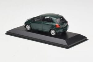 Toyota Yaris XP10 Oxford Green Minichamps 1:43 400166501 Diecast - image 3 of 4