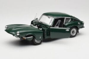 Triumph GT6 Mk3 Green Sun Star 1:18 1055 Diecast - image 2 of 8