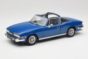 Triumph Stag Mk1 Sapphire Blue Revell 1:18 08815 Diecast