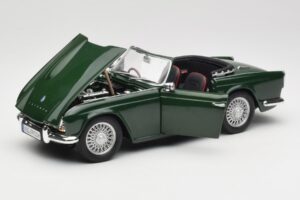 Triumph TR4 British Racing Green Revell 1:18 08827-T1 Diecast - image 2 of 8