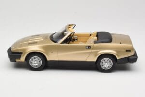 Triumph TR7 DHC Gold BoS Models 1:18 BOS221 Resin - image 3 of 6