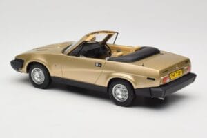Triumph TR7 DHC Gold BoS Models 1:18 BOS221 Resin - image 5 of 6