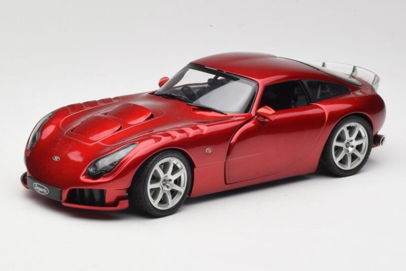 TVR Sagaris Red Revell 1:18 TVR Sagaris Red Revell 1:18 08816 Diecast