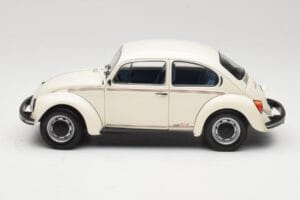 Volkswagen 1200 Jeans Bug White Minichamps 1:18 150057101 Diecast - image 4 of 8