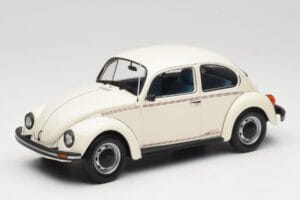 Volkswagen 1200 Jeans Bug White Minichamps 1:18 150057101 Diecast