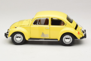Volkswagen Beetle Emma's Car Once Upon a Time GreenLight 1:18 12993 Diecast - image 3 of 6