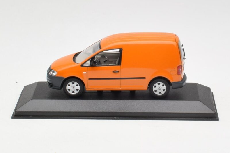 Volkswagen Caddy 2K Orange Minichamps 1:43 CADDY005 Diecast