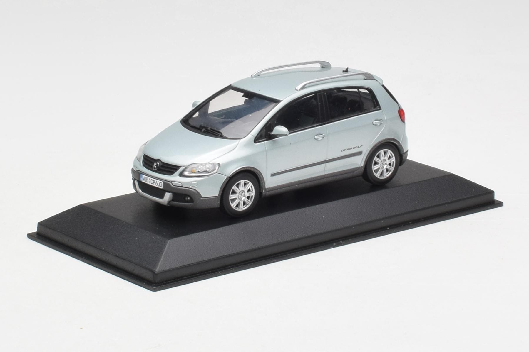 Minichamps Volkswagen Cross Golf Mk5 1:43 Diecast