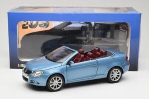 Volkswagen Eos Blue Norev 1:18 188422 Diecast - image 8 of 8