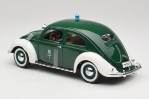 Volkswagen Export Sedan Police Maisto 1:18 56004 Diecast - image 5 of 6