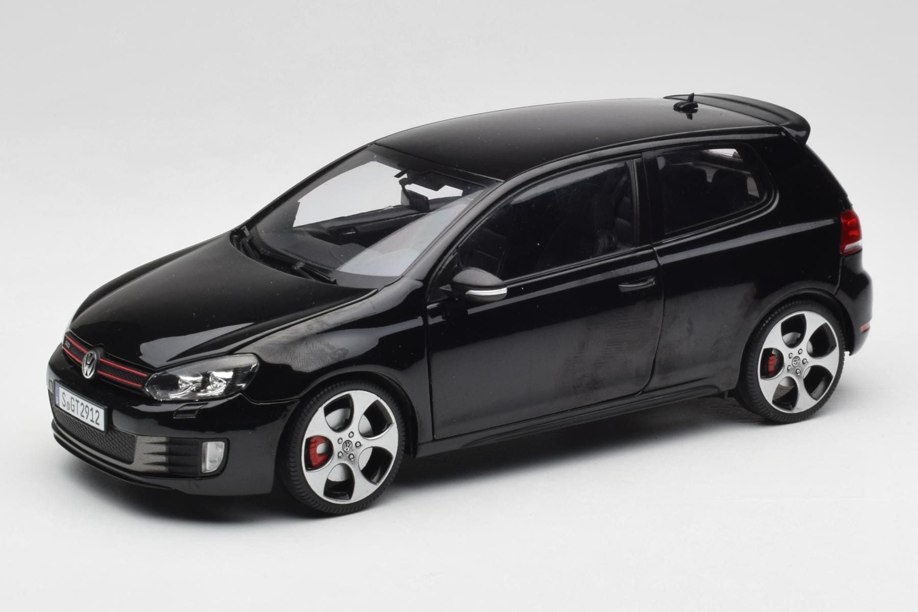 Volkswagen Golf GTI Mk6 Black Norev 1:18
