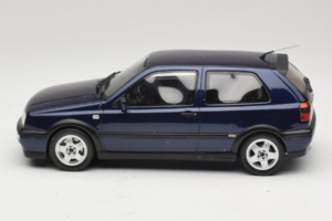Volkswagen Golf Mk3 VR6 Dark Blue Otto 1:18 OT046 Resin - image 3 of 6