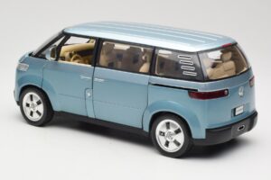 Volkswagen Microbus Concept Light Green Revell 1:18 08444 Diecast - image 7 of 8