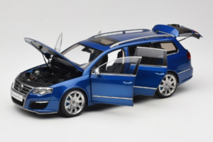 Volkswagen Passat B6 R36 Variant Blue NZG 1:18 KF044 Diecast - image 2 of 9