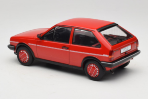 Volkswagen Polo II Coupe Fox MCG 1:18 MCG18523 Diecast - image 5 of 6