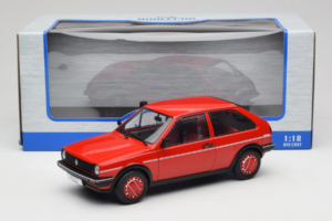 Volkswagen Polo II Coupe Fox MCG 1:18 MCG18523 Diecast - image 6 of 6