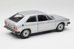 Volkswagen Scirocco GT Mk1 Silver Metallic Revell 1:18 08833 Diecast - image 3 of 8