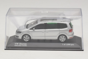 Volkswagen Sharan Silver Minichamps 1:43 400058101 Diecast - image 4 of 5