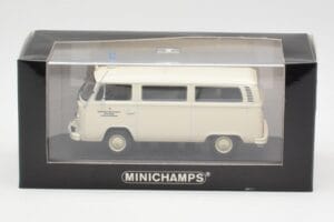 Volkswagen T2 Ambulance DRK Minichamps 1:43 400053090 Diecast - image 4 of 4