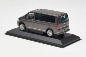 Volkswagen T5 Bus Bronze Metallic Minichamps 1:43 4039378412203 Diecast - image 3 of 4