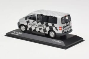 Volkswagen T5 Bus Minichamps Edition Minichamps 1:43 400052202 Diecast - image 3 of 4
