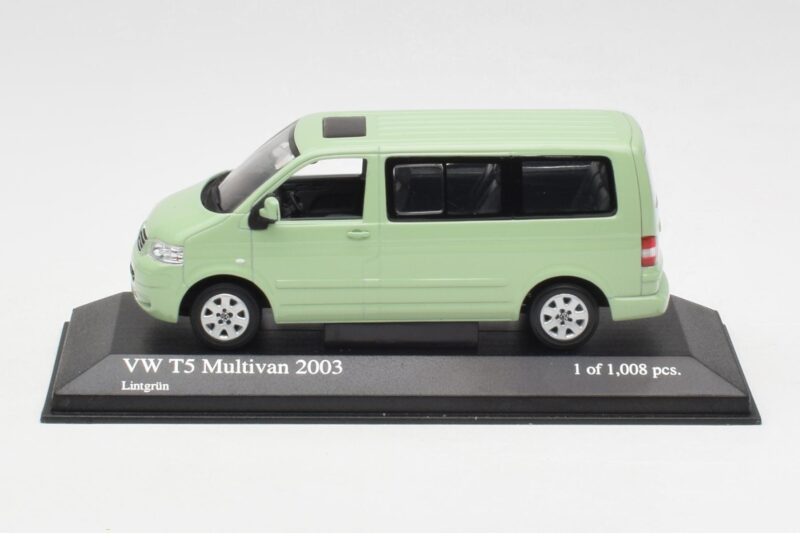 Volkswagen T5 Multivan California Lime Green Minichamps 1:43 400052201 Diecast