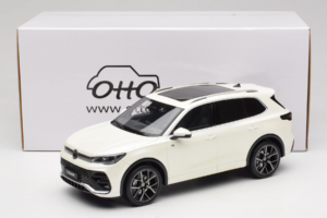 Volkswagen Tiguan R-Line Oryx White Pearl Otto 1:18 OT1219 Resin - image 6 of 6