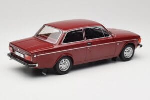 Volvo 142 Dark Red MCG 1:18 MCG18443 Diecast - image 2 of 6