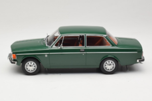 Volvo 142 Green MCG 1:18 MCG18005 Diecast - image 3 of 6