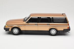 Volvo 240 GL Estate Gold Metallic Minichamps 1:18 155171415 Diecast - image 3 of 6