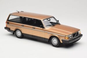 Volvo 240 GL Estate Gold Metallic Minichamps 1:18 155171415 Diecast - image 4 of 6