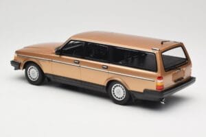 Volvo 240 GL Estate Gold Metallic Minichamps 1:18 155171415 Diecast - image 5 of 6