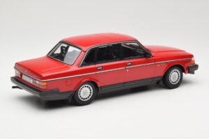 Volvo 240 GL Dark Red Minichamps 1:18 166171401 Diecast - image 2 of 6