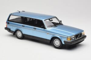 Volvo 240 GL Estate Blue Metallic Minichamps 1:18 155171414 Diecast - image 4 of 6