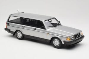 Volvo 240 GL Estate Silver Minichamps 1:18 155171416 Diecast - image 4 of 6