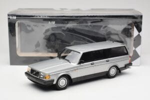Volvo 240 GL Estate Silver Minichamps 1:18 155171416 Diecast - image 6 of 6