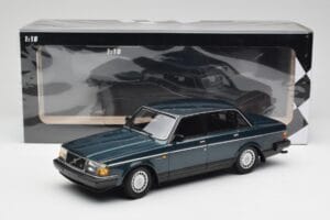 Volvo 240 GL Petrol Metallic Minichamps 1:18 155171407 Diecast - image 6 of 6