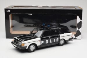 Volvo 240 GL Polis Sweden Black Minichamps 1:18 155171497 Diecast - image 6 of 6