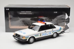 Volvo 240 GL Polis Sweden Minichamps 1:18 155171490 Diecast - image 6 of 6
