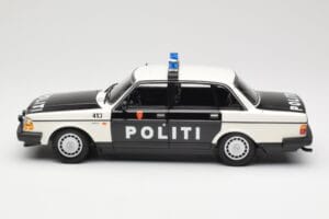 Volvo 240 GL Politi Norway Black Minichamps 1:18 155171496 Diecast - image 3 of 6