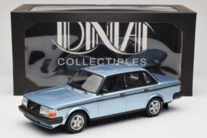 Volvo 244 Turbo Light Blue DNA 1:18 DNA000135 Diecast - image 6 of 6