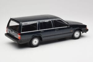 Volvo 740 GL Estate Dark Green Metallic Minichamps 1:18 155171771 Diecast - image 2 of 6