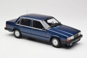 Volvo 740 GL Dark Blue Metallic Minichamps 1:18 155171701 Diecast - image 4 of 6