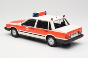 Volvo 740 GL DRK Aschaffenburg Minichamps 1:18 155171790 Diecast - image 5 of 6
