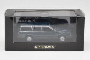 Volvo 740 GL Estate Blue Green Metallic Minichamps 1:43 943171713 Diecast - image 4 of 4