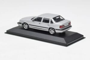 Volvo 850 Silver Minichamps 1:43 430171402 Diecast - image 3 of 4