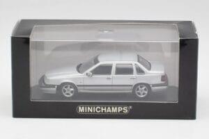 Volvo 850 Silver Minichamps 1:43 430171402 Diecast - image 4 of 4