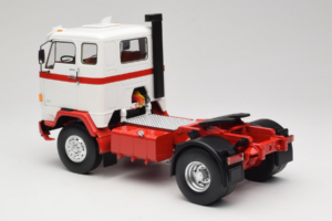 Volvo F88 White Red MCG 1:18 MCG18141 Diecast - image 7 of 8