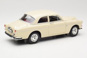 Volvo P121 Amazon White Revell 1:18 08866 Diecast - image 3 of 8